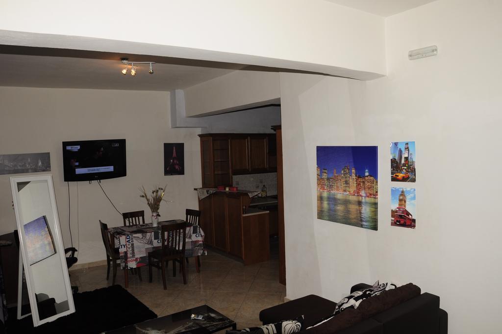 Ionias Apartment Iraklio Exterior foto